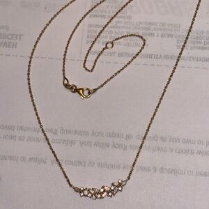 Bony Levy 18k Gold Cluster Diamond Necklace